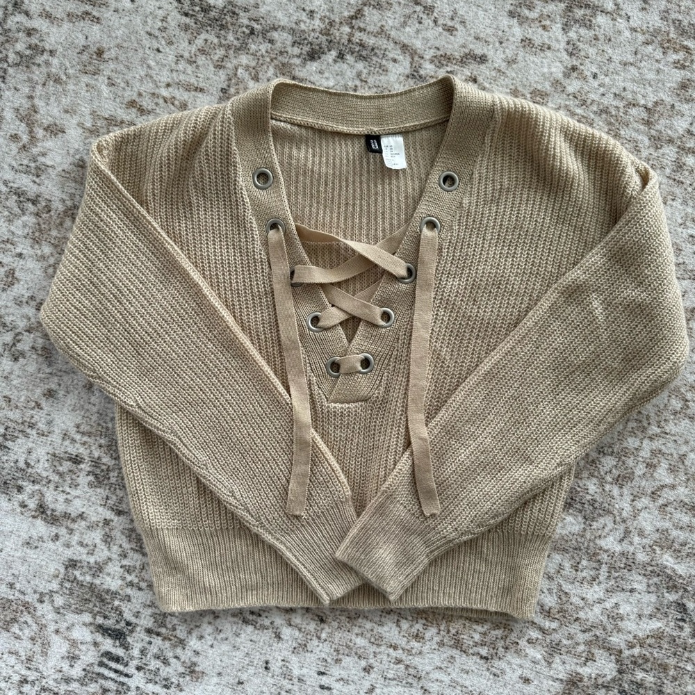 H&M tan sweater